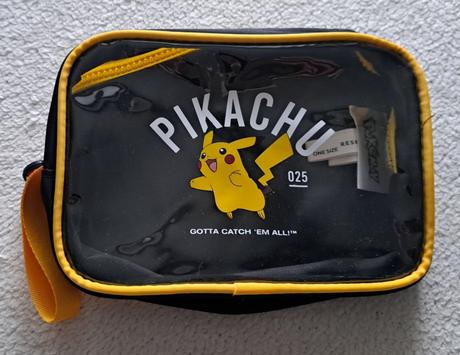 Pokémon kapsička pikachu,