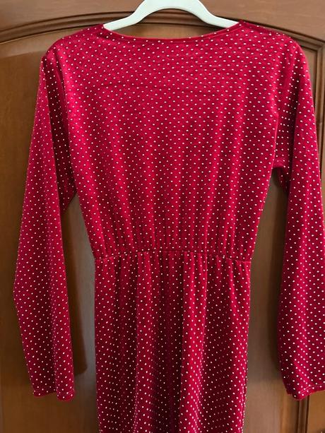 2x oblečené zamatové šaty 36, 36