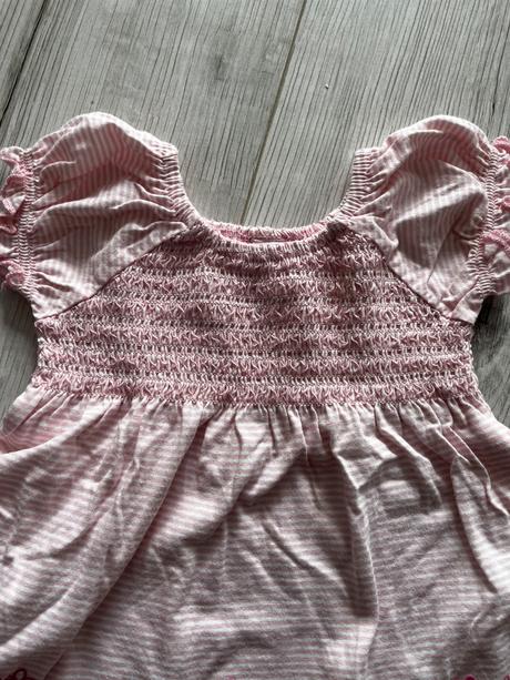 Utešené ružové šaty, dopodopo,74