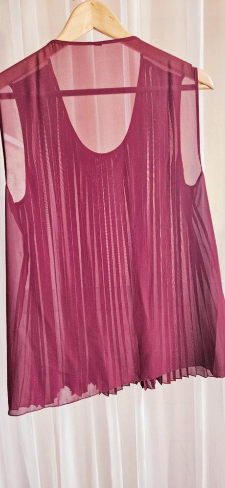 Lahucka bordova bluzka v. 42, 42