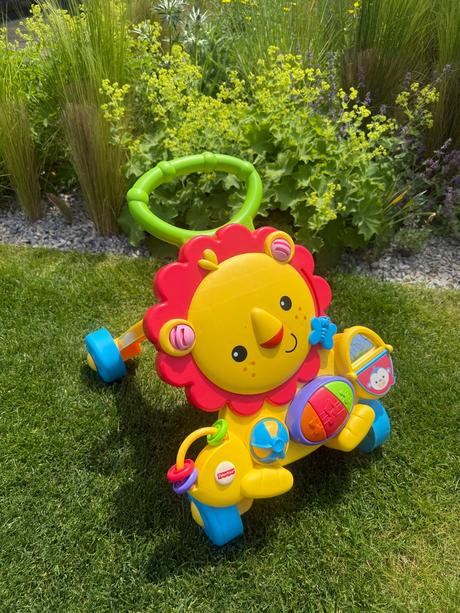 Fisher price chodítko,