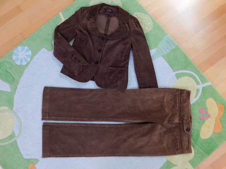 Kostým z elastického kordu errore, 38