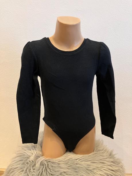 Dievčenské čierne body, sinsay,116