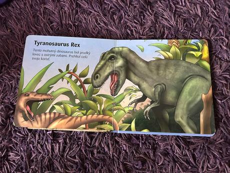 Moja malá knižka o dinosauroch, 