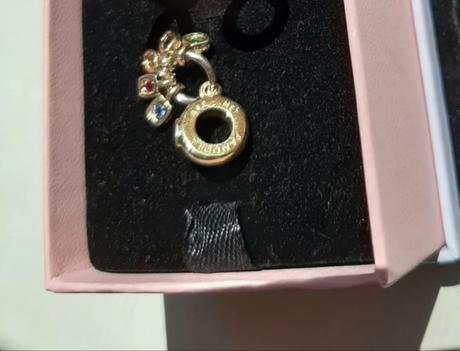 Pandora koralka, pandora