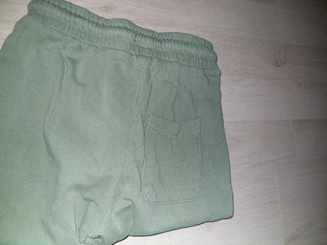 Hrubšie tepláky č.92, reserved,92