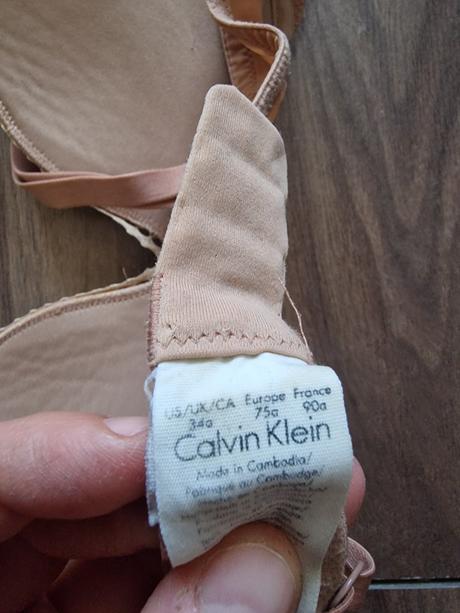 Podprsenka, calvin klein,75b