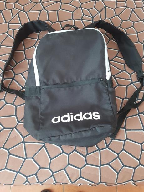 Rupsak, adidas