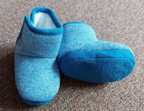 Capačky, lupilu,<17