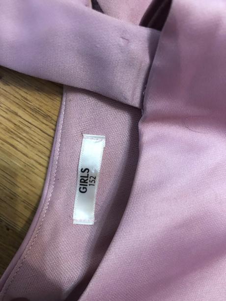 Dievčenské ružové šaty, 152