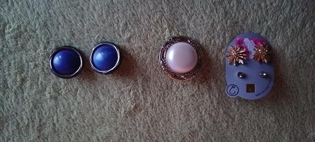 Bižutéria a retro kúsky, aj nové.,