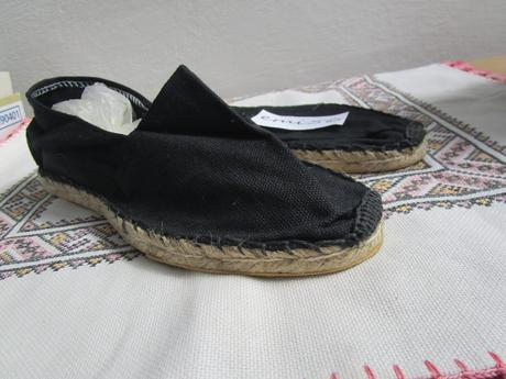 2550. plátená obuv, 39