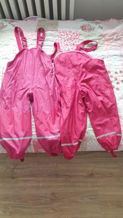 Nohavice do dažďa, 110