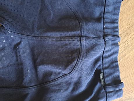 Jazdecké nohavice, 146