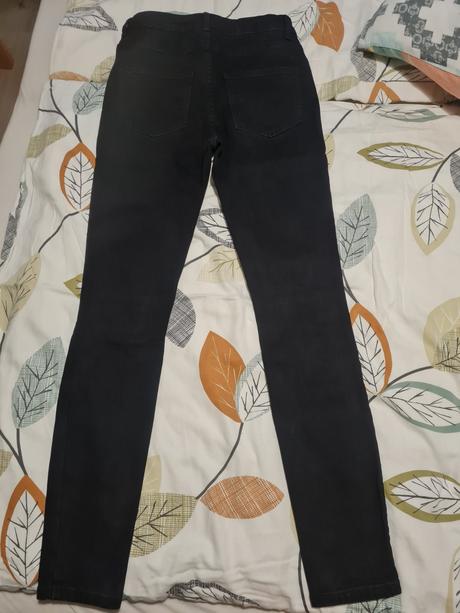 Rifle čierne, gate,36