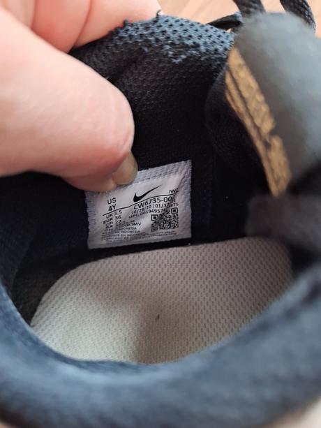 Kotnikove tenisky, nike,36