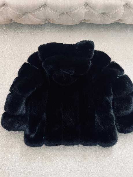 Kožuch s veľkou kapucňou, m