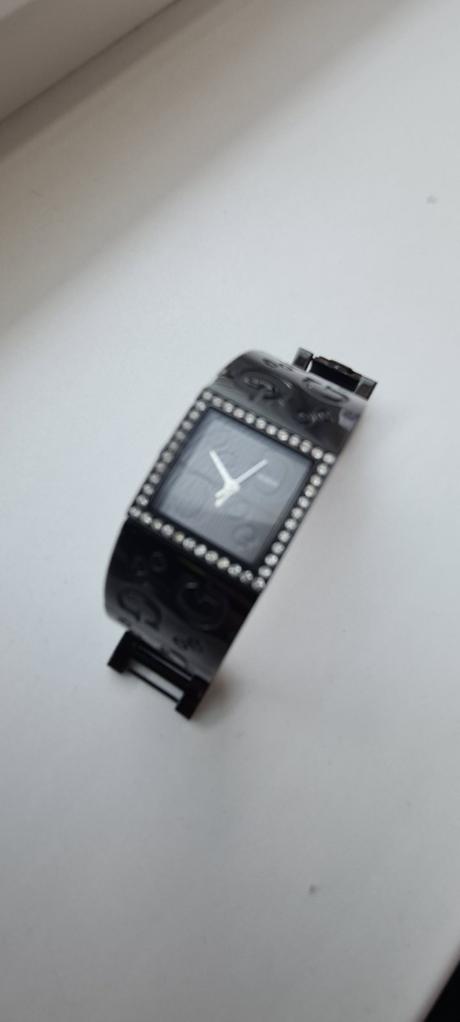 Hodinky guess, guess