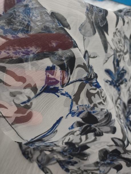 Lahka letná sukna, 44