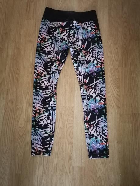 Športové legíny, 152