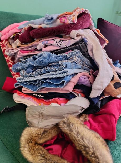 Velky balik dievcenskeho oblecenia 86-116, 86–98