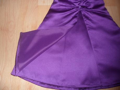 Spoločenské šaty, 92