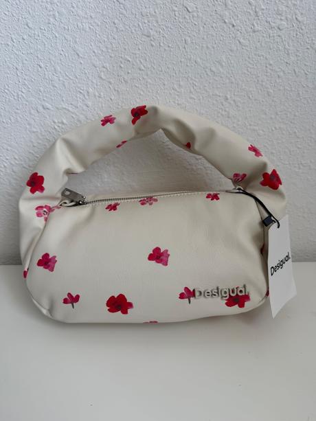 Desigual kabelka s visačkou, desigual