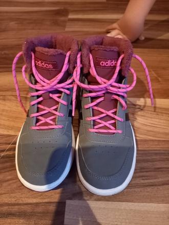 Dievcenske teple tenisky, adidas,35