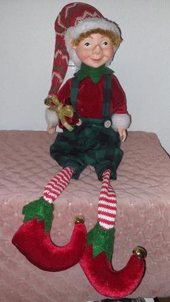 Krasny vianocny skriatok, elf,