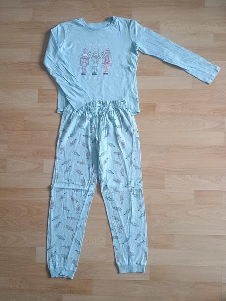 Pyžamo, sinsay,140