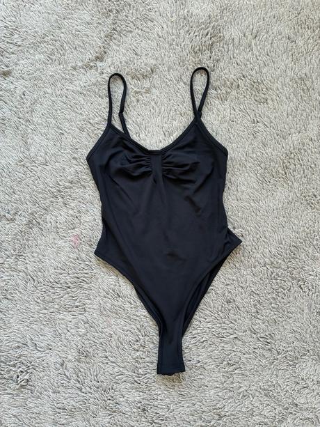 Letné body, s
