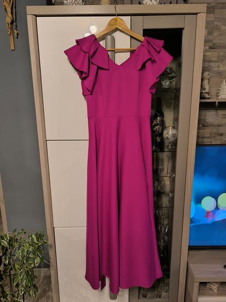 Spoločenské šaty, 38