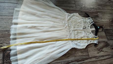 Spoločenské šaty, 42