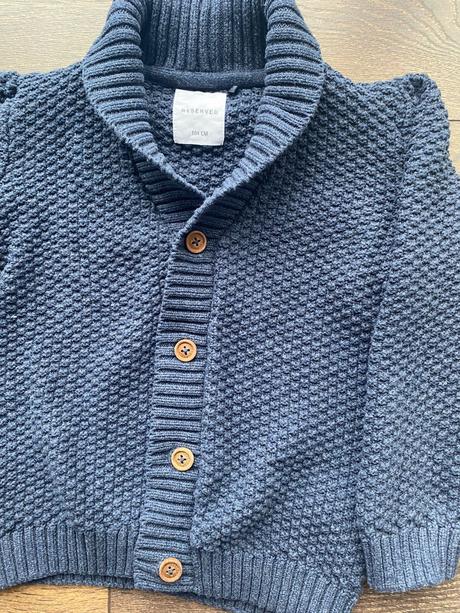 Sveter reserved, reserved,104