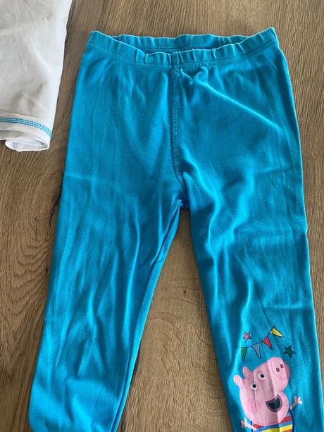 Pyžamo peppa pig, 92