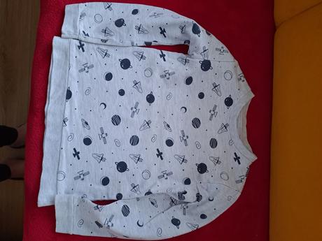 Mikiny a svetre, 128