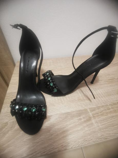 Sandalky čierne so zelenými kamienkami, c&a,37