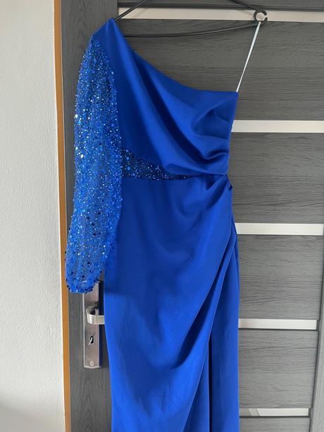 Modré priliehavé šaty, m