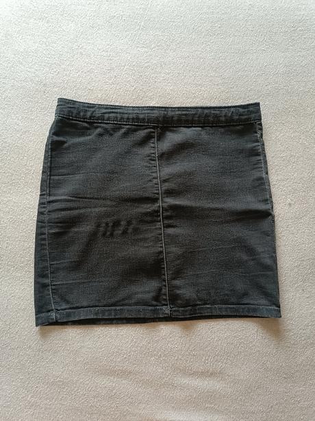 Sukňa s vysokým pásom, s