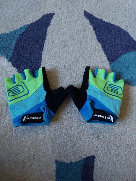 Detska helma alpina - super stav + rukavice, s