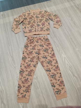 Tepláky, sinsay,134