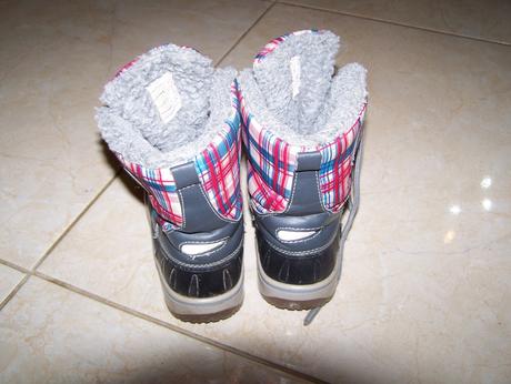 Gužmy na zimu zn. papperts - čierno červeno modré, 32