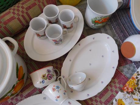 Sklo,porcelán,keramika,smalt,textilie,