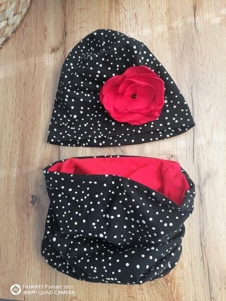 Set čiapka a nakrčnik, 98
