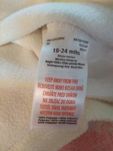 Hrubšie pyžamko, 92