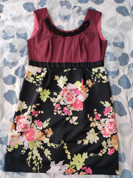 Dámske elegantné šaty, xl