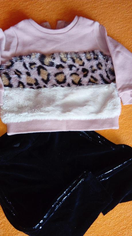 Mikinka s kozusinkou, f&f,80