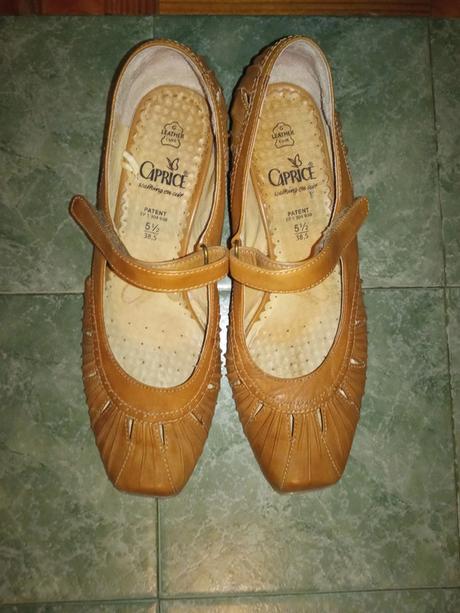Znackove kozene topanky- caprice, 38
