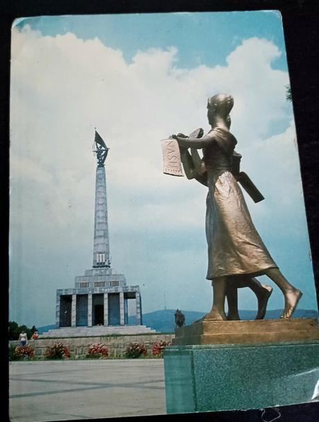 Stará pohľadnica bratislava slavín, 