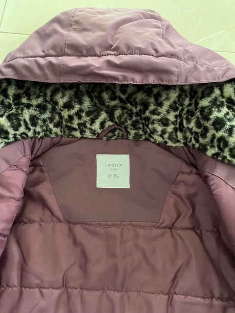 Fialová vetrovka, lindex,158